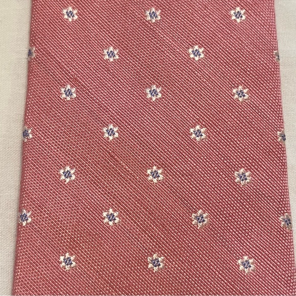 Tommy Hilfiger Men’s Tie. Pink with white & Blue Flowers. Silk & Linen - Picture 3 of 7